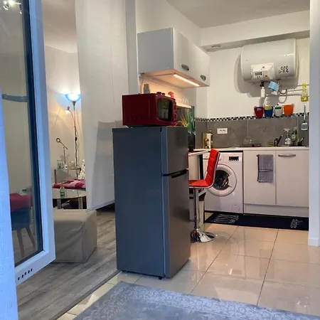 Paris Sud-porte De Mignon T2 250 M De Paris Appartement