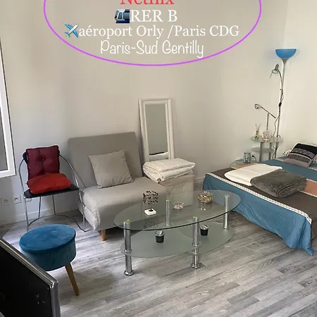 Appartement Paris Sud-porte De Mignon T2 250 M De Paris Gentilly